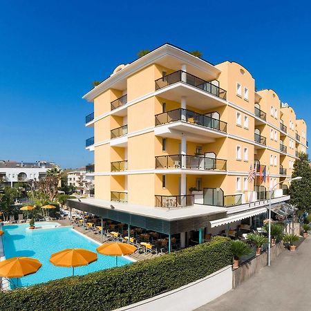 Hotel Imperial Сан-Бенедетто-дель-Тронто Екстер'єр фото
