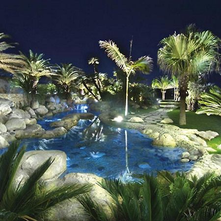 Hotel Imperial Сан-Бенедетто-дель-Тронто Екстер'єр фото