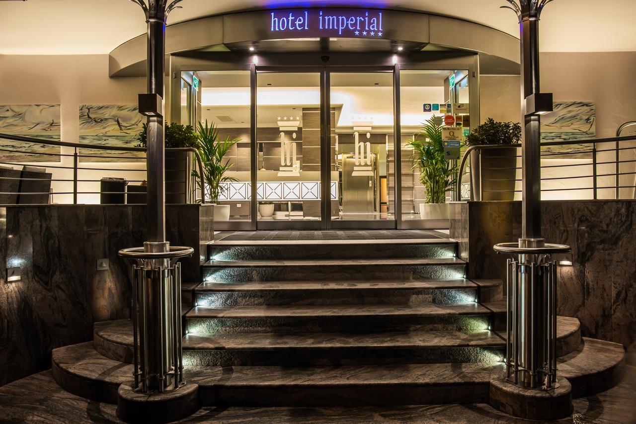Hotel Imperial Сан-Бенедетто-дель-Тронто Екстер'єр фото