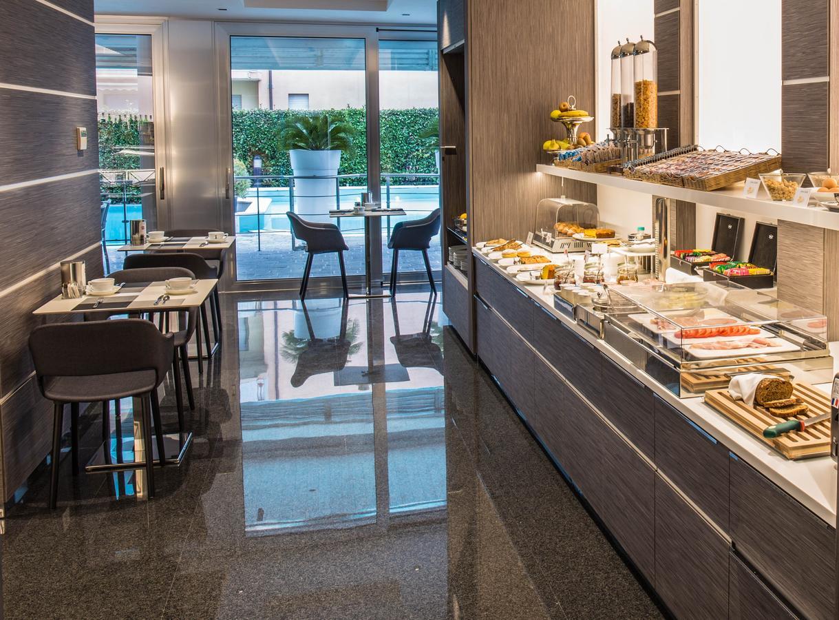 Hotel Imperial Сан-Бенедетто-дель-Тронто Екстер'єр фото